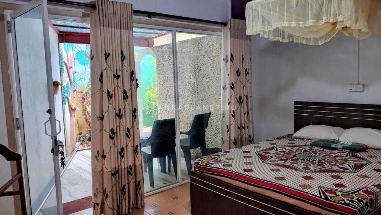 מלון מיריסה Twin Palms מראה חיצוני תמונה