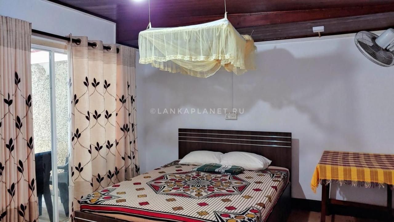 מלון מיריסה Twin Palms מראה חיצוני תמונה
